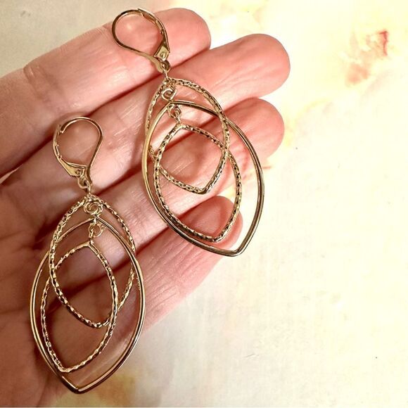 Anne Klein gold tone orbital oval lever earrings - Picture 4 of 8